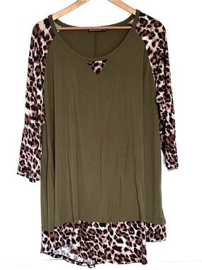 Monnuro Plus Shirt Women’s 4X Green Leopard 3/4 Sleeve Pullover Lightweight Top